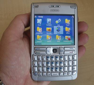 Nokia E61 in hand
